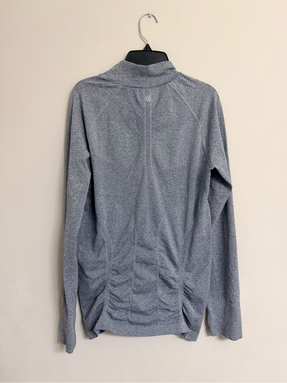 Athletes Women’s Gray Quarter Zip Athletic Pullover Thumbhole Long Sleeve Top L - Picture 3 of 6